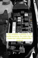 poistkova skrinka v motorovom priestore