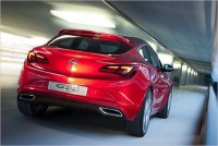 2011 Opel Astra GTC Paris-3.jpg