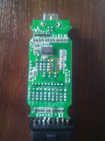 WP_20130610.jpg (142.89 KiB) Zobrazeno 11697 x Ze strany spojů... Zde si všimněte zhruba uprostřed - zvýrazněno!!! Jedno relé má z 8mi nožiček připájenou pouze jednu!!! :(