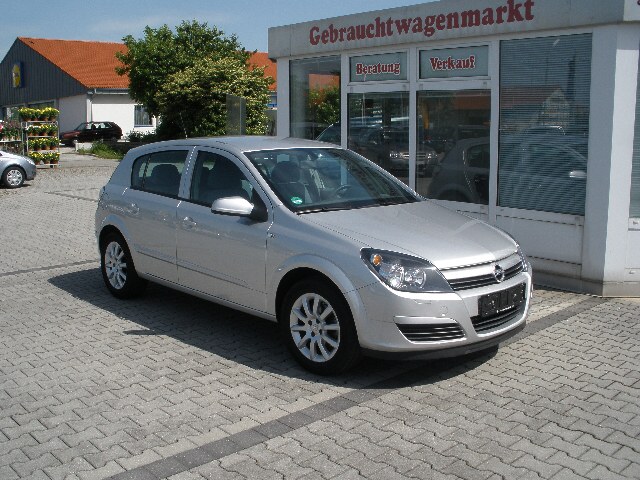 Astra H 1.6 by corsaczek 