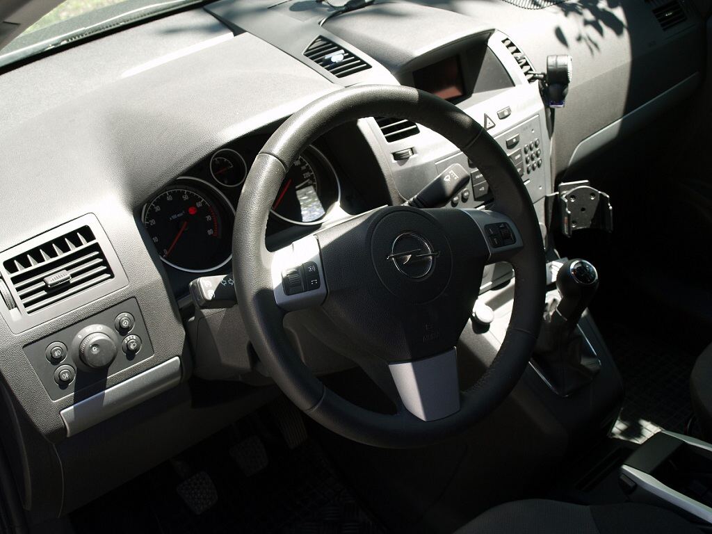 Opel Zafira 1.8 Enjoy