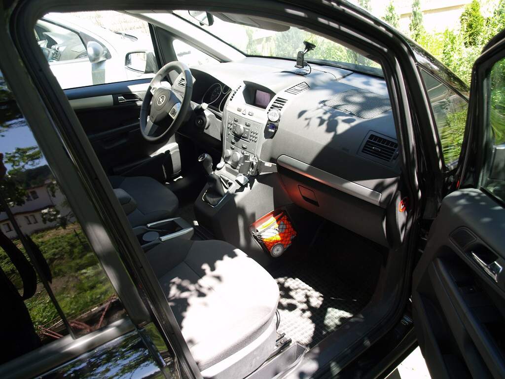 Opel Zafira 1.8 Enjoy