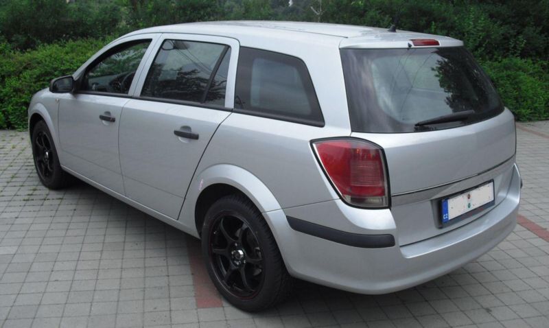 Opel Astra H caravan 1.7CDTI 59kw