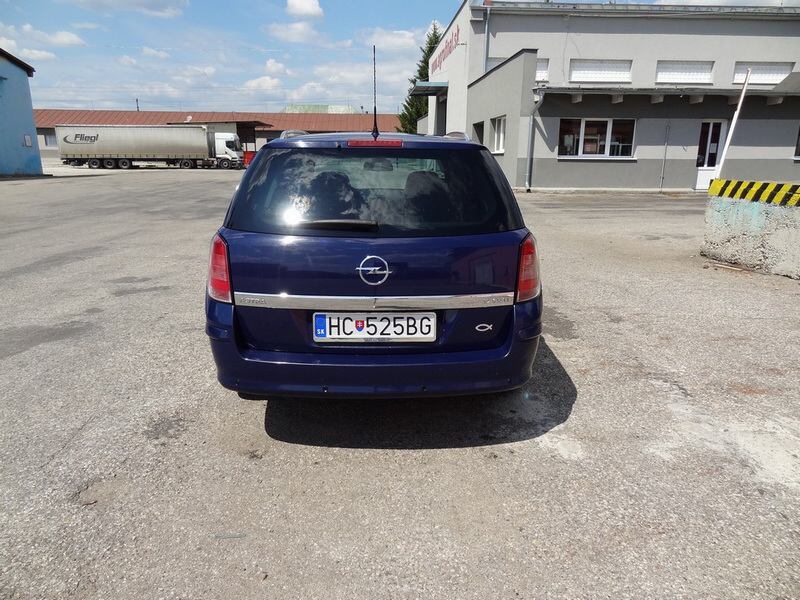 Q-čkové H-čko - Opel Astra Caravan 1.7CDTi 