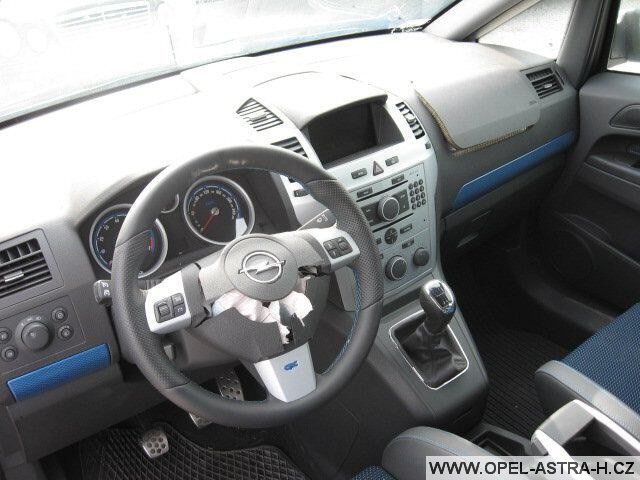 Opel Zafira B OPC