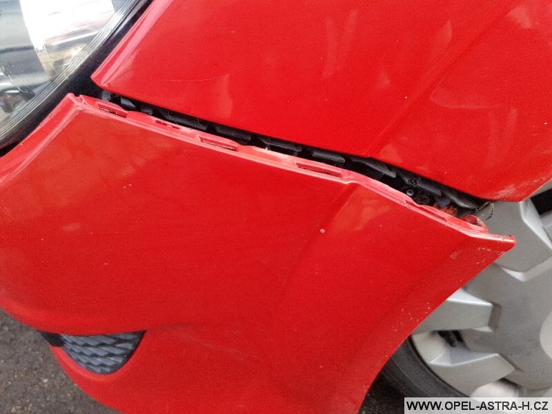 Výměna xenonové výbojky Opel Astra H 14
