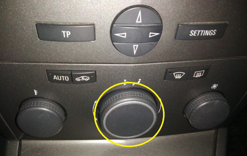 Jak zapnout klimatizaci - Opel Astra H