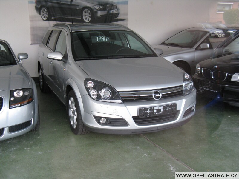 opel astra h 1.8 německo