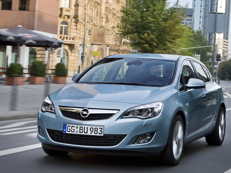 opel_astra_sports_tourer